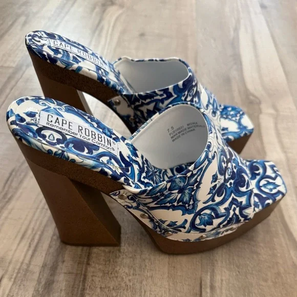 Women’s Moika Platform Sculptured Block Heel Mules - Picture 2 of 7